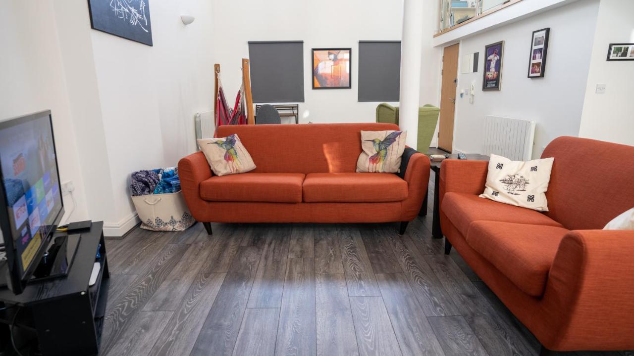 Stunning Mezzanine Apartment Near City Centre Cardiff Exterior foto