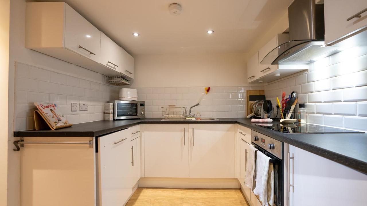 Stunning Mezzanine Apartment Near City Centre Cardiff Exterior foto